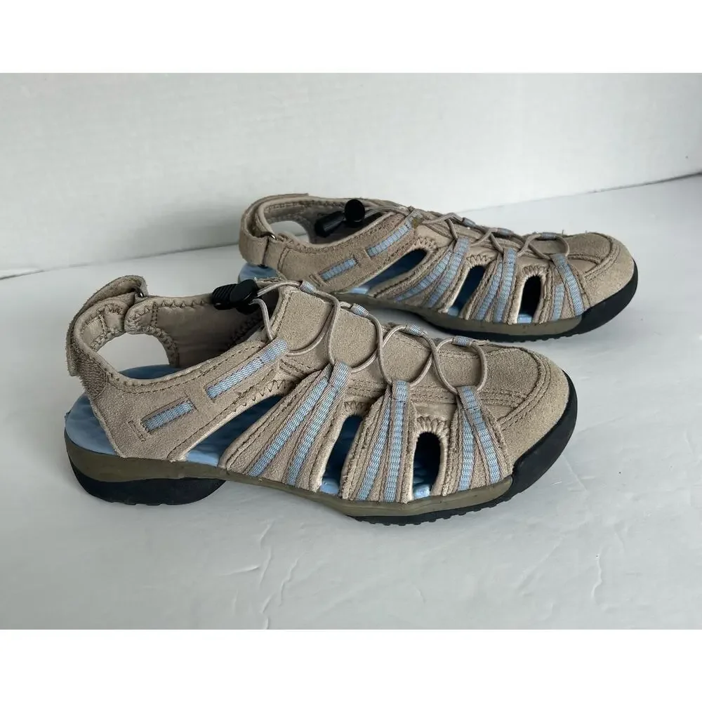 Clarks gently preloved